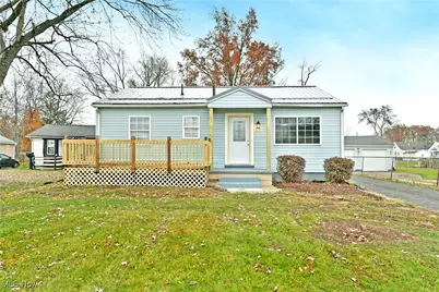 1810 Northfield Avenue NW, Warren, OH 44485 - Photo 1