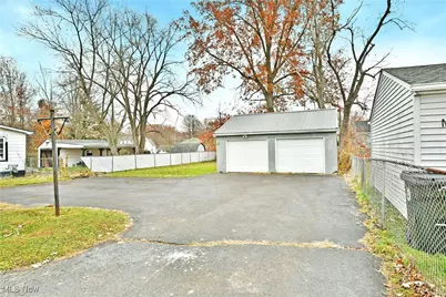 1810 Northfield Avenue NW, Warren, OH 44485 - Photo 37