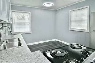 1810 Northfield Ave NW, Warren, OH 44485 - Photo 9