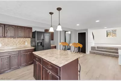 27 Delaware Trail, Malvern, OH 44644 - Photo 9