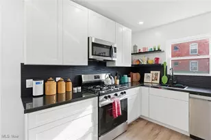 9918 Quebec Ave, Loveland, OH 44106 - Photo 15