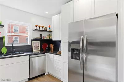 9918 Quebec Avenue, Loveland, OH 44106 - Photo 17