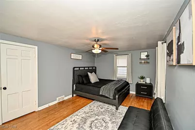 1910 37th Street NW, Canton, OH 44709 - Photo 15