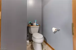 831 27th St NE, Massillon, OH 44646 - Photo 29