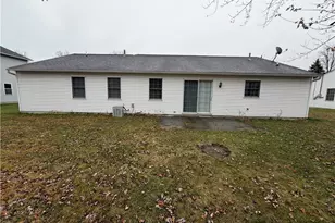 762 Maplewood Ave, Sheffield Lake, OH 44054 - Photo 3