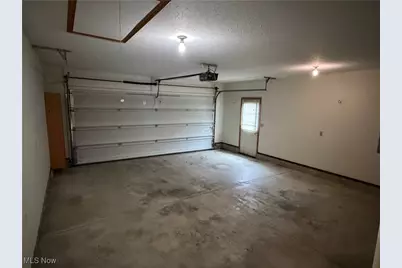 762 Maplewood Avenue, Sheffield Lake, OH 44054 - Photo 13