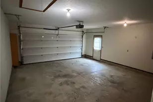 762 Maplewood Ave, Sheffield Lake, OH 44054 - Photo 13