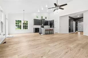 7606 Knollridge Ave NE, Canton, OH 44721 - Photo 13