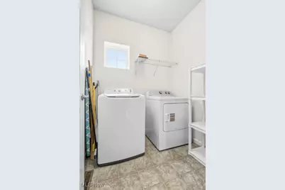 7606 Knollridge Avenue NE, Canton, OH 44721 - Photo 27