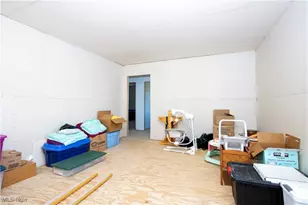 11890 Black River School Rd, Homerville, OH 44235 - Photo 41