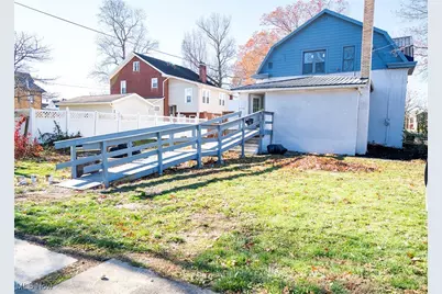 911 N Water Street, Uhrichsville, OH 44683 - Photo 5