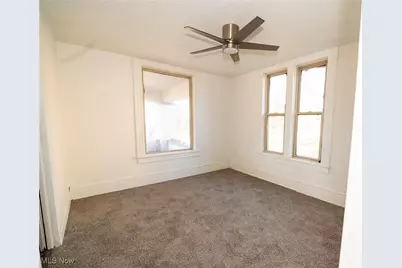 911 N Water Street, Uhrichsville, OH 44683 - Photo 17