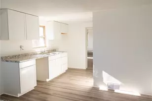 911 N Water St, Uhrichsville, OH 44683 - Photo 15