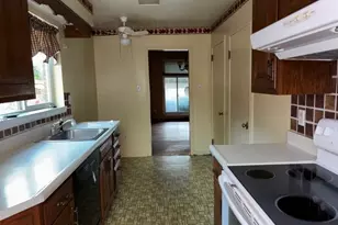 125 Bird Way, Weirton, WV 26062 - Photo 3