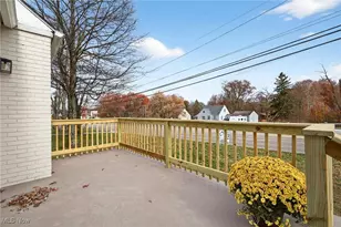 128 N Canfield Niles Rd, Austintown, OH 44515 - Photo 5