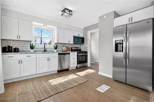 128 N Canfield Niles Rd, Austintown, OH 44515 - Photo 15