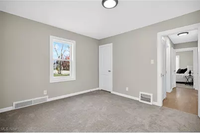 128 N Canfield Niles Road, Austintown, OH 44515 - Photo 25