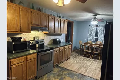 185 Adams Street, Corning, OH 43730 - Photo 21