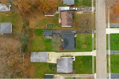 3325 Sunnybrooke Drive, Youngstown, OH 44511 - Photo 13