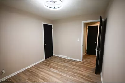 3325 Sunnybrooke Drive, Youngstown, OH 44511 - Photo 27