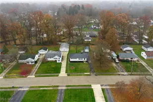 3325 Sunnybrooke Dr, Youngstown, OH 44511 - Photo 11