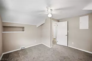 29488 Woodway Dr, Wickliffe, OH 44092 - Photo 17