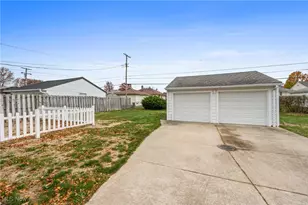 29488 Woodway Dr, Wickliffe, OH 44092 - Photo 29