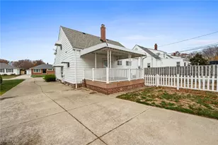 29488 Woodway Dr, Wickliffe, OH 44092 - Photo 31