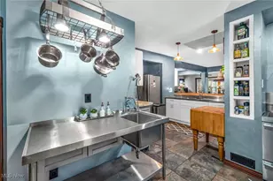 2058 W 98th St, Loveland, OH 44102 - Photo 9