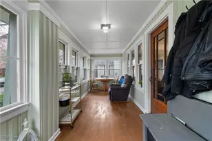 126 E Mapledale Ave, Akron, OH 44301 - Photo 5