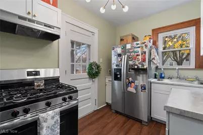 126 E Mapledale Avenue, Akron, OH 44301 - Photo 11