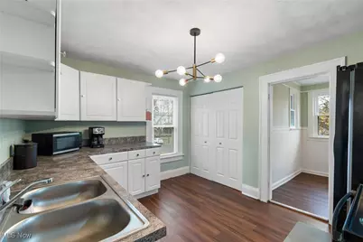126 E Mapledale Avenue, Akron, OH 44301 - Photo 13
