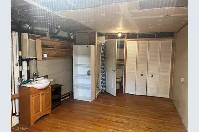 955 W Main Street, Washingtonville, OH 44490 - Photo 31