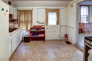 1593 E 45th St, Loveland, OH 44103 - Photo 7