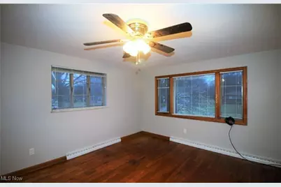 617 E Robinson Avenue, Barberton, OH 44203 - Photo 11