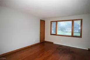 617 E Robinson Ave, Barberton, OH 44203 - Photo 5