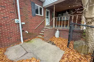 906 May St, East Liverpool, OH 43920 - Photo 7