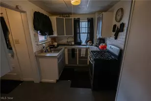 843 Caledonia Ave, Cleveland Heights, OH 44112 - Photo 9