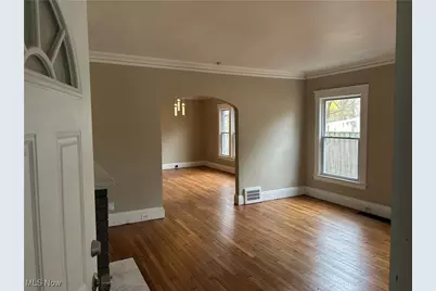 3235 Oak Road, Cleveland Heights, OH 44118 - Photo 3