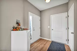 130 W Spring Dr, Elyria, OH 44035 - Photo 21