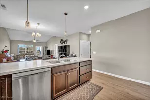 130 W Spring Dr, Elyria, OH 44035 - Photo 13