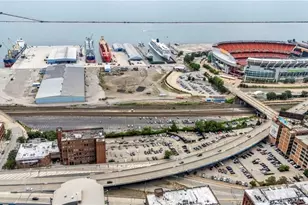 1133 W 9th St, Loveland, OH 44113 - Photo 5