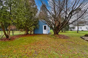 8010 Zupancic Dr, Garrettsville, OH 44231 - Photo 19