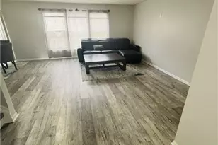 558 Lenox Ct, Grandview Heights, OH 44147 - Photo 3