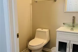 558 Lenox Ct, Grandview Heights, OH 44147 - Photo 7