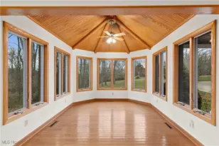 48837 Hillcrest Dr, St Clairsville, OH 43950 - Photo 9