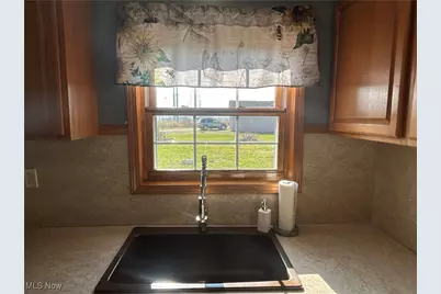 621 Franklin Avenue, Conesville, OH 43811 - Photo 5