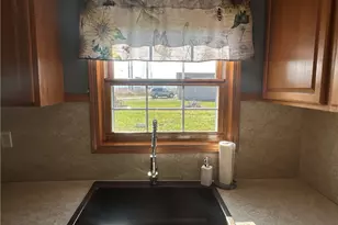 621 Franklin Ave, Conesville, OH 43811 - Photo 5