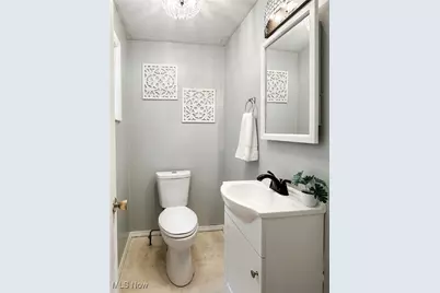 805 Warren Avenue, Belpre, OH 45714 - Photo 11