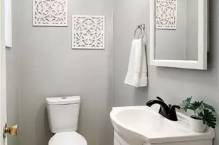 805 Warren Ave, Belpre, OH 45714 - Photo 11